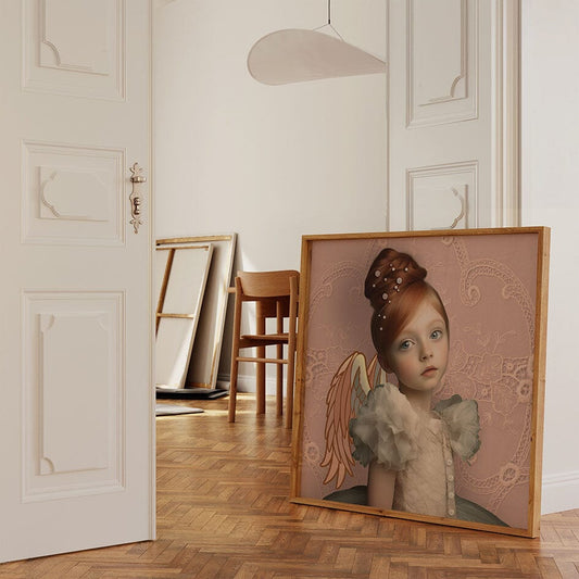 Schilderij in herenhuis met engel in pasteltinten